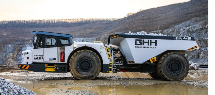 Шахтные самосвалы GHH купить, подземные самосвалы продажа в России цена гарантия сервис обслуживание.